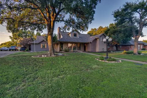 2209 Vicksburg Dr, Sachse, TX 75048