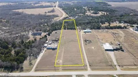 8708 Fm 697, Whitewright, TX 75491