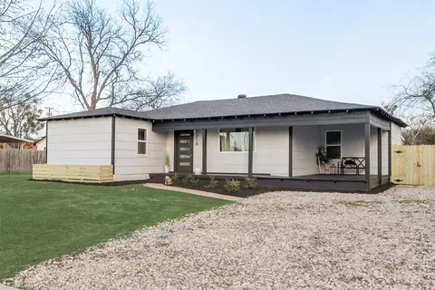 218 Howard St, Royse City, TX 75189