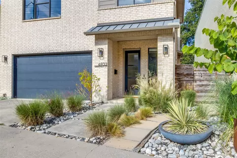 6932 Chantilly Ct, Dallas, TX 75214
