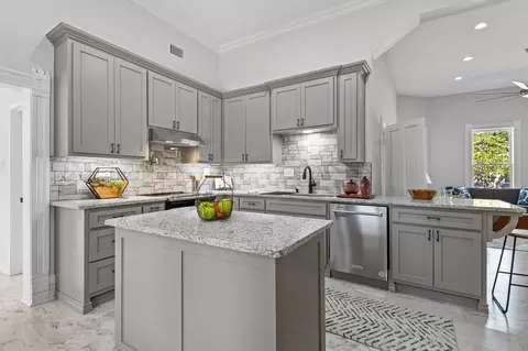 Kitchen - 1401 Arp St, Commerce, TX 75428 photo 5 of 5