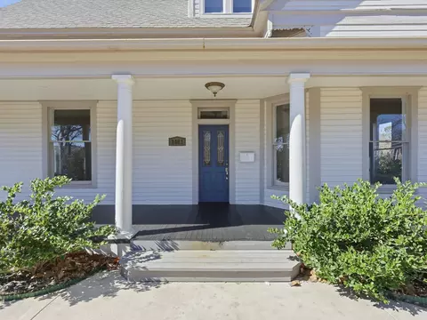 Exterior - 1401 Arp St, Commerce, TX 75428 photo 4 of 6