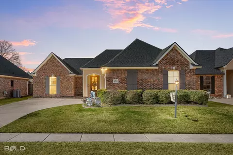 1311 Quincy Dr, Bossier City, LA 71111