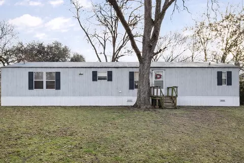 515 S 10th Ave, Teague, TX 75860