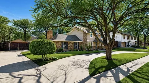 3804 Ashbury Ln, Bedford, TX 76021