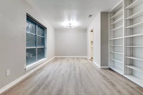 Living - 821 Sequoia Dr, Lancaster, TX 75146 photo 7 of 7