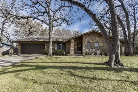 807 N Bowen Rd, Arlington, TX 76012