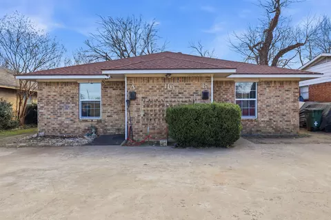 116 Maple St #A, Arlington, TX 76011