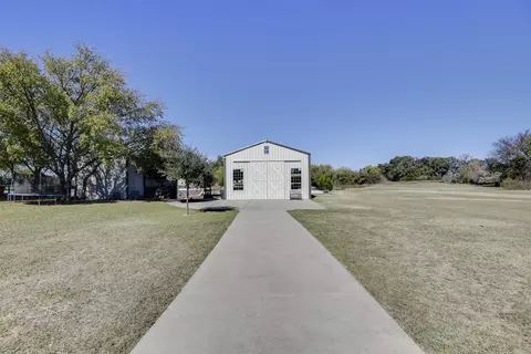12360 Wagon Bow Dr, Burleson, TX 76028