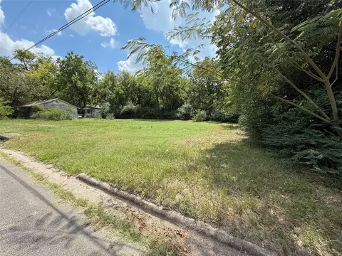 32426 Mlk Dr, Sulphur Springs, TX 75482