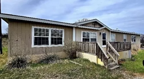 8253 Hutcheson Hill Rd, Springtown, TX 76082