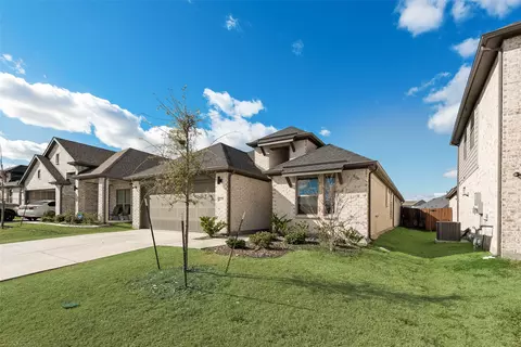 209 Little Bridge Dr, Lavon, TX 75166