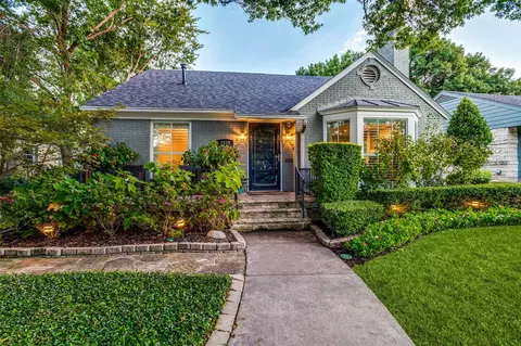 2318 Barberry Dr, Dallas, TX 75211