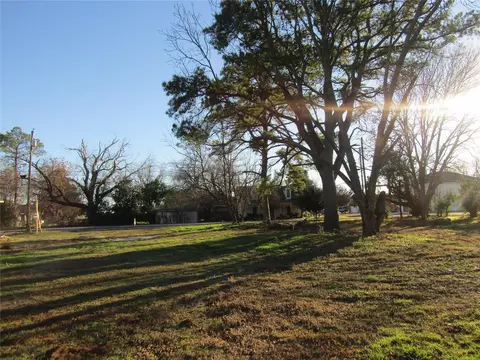 403 E Boyd Ave, Boyd, TX 76023