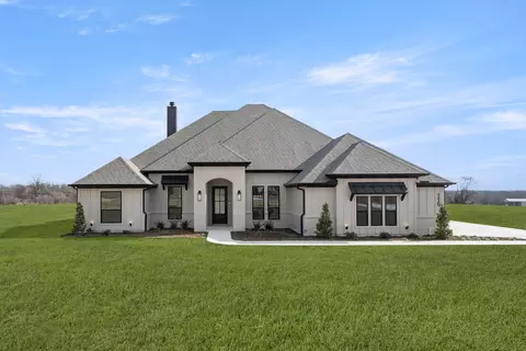 115 Blackstar Ln, Decatur, TX 76234
