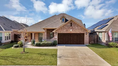 207 Arborside Dr, Waxahachie, TX 75165