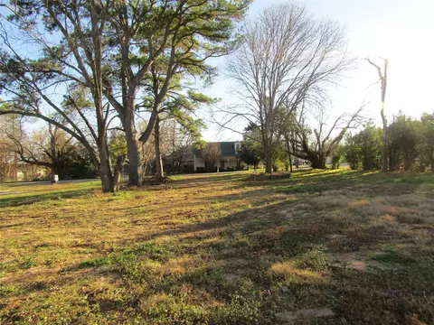 405 E Boyd Ave, Boyd, TX 76023 photo 3