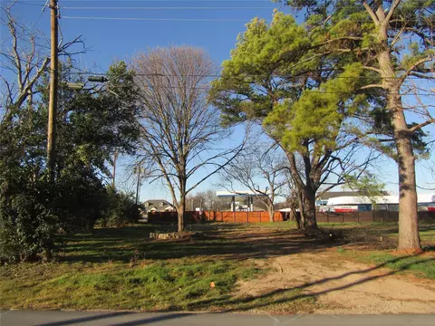 405 E Boyd Ave, Boyd, TX 76023
