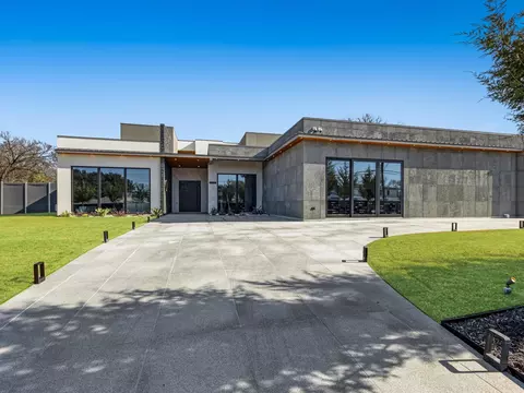 10230 Marsh Ln, Dallas, TX 75229