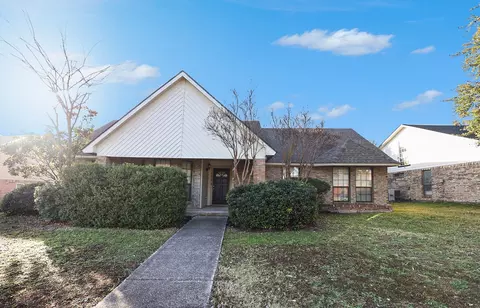 4028 Cedarview Rd, Dallas, TX 75287
