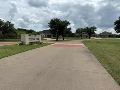 3121 Preston Club Dr, Sherman, TX 75092