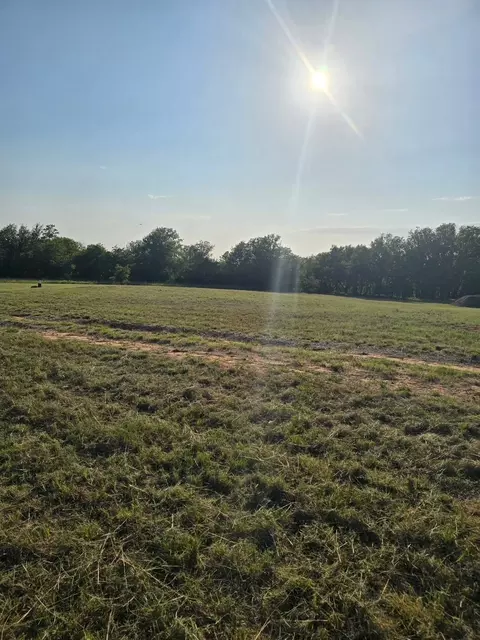 384 Red Oak Hills Rd, Nocona, TX 76255