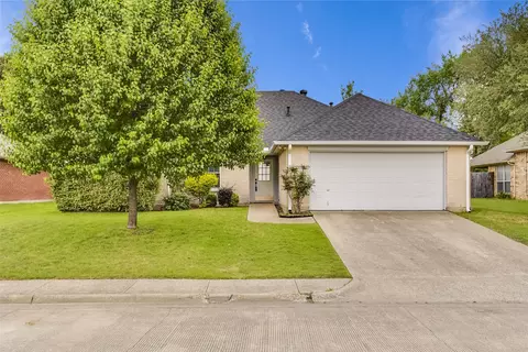 603 Columbia Ave, Waxahachie, TX 75165