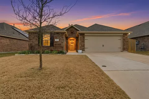 705 Range Dr, Princeton, TX 75407