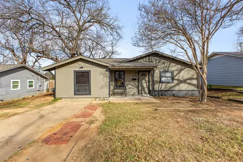 7213 Greenlee St, Fort Worth, TX 76112