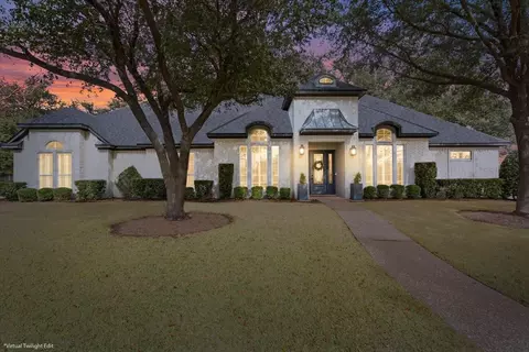 4801 Ridgeview Dr, Waco, TX 76710