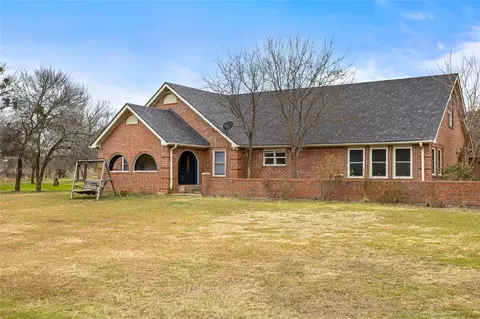 655 Naylor Rd, Sherman, TX 75092