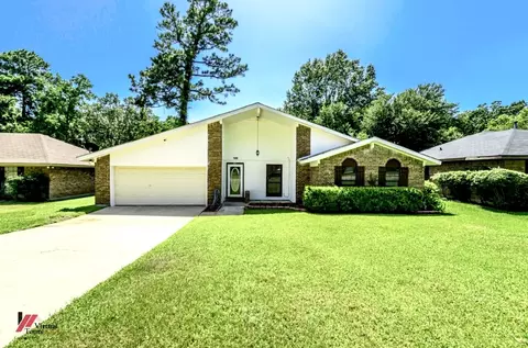 7006 Bobtail Dr, Shreveport, LA 71129