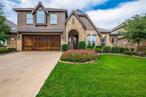832 Monticello Dr, Burleson, TX 76028
