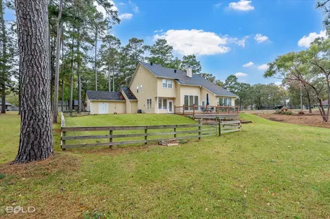 Exterior - 1663 Spencer Cir, Benton, LA 71006 photo 3 of 5