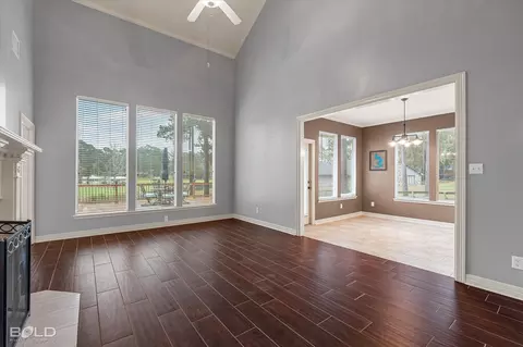 Living - 1663 Spencer Cir, Benton, LA 71006 photo 1 of 5