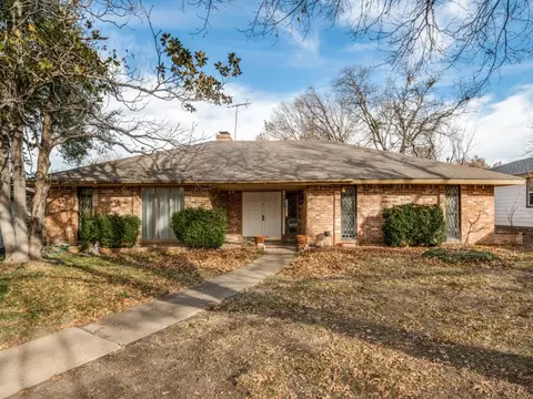 7717 El Padre Ln, Dallas, TX 75248