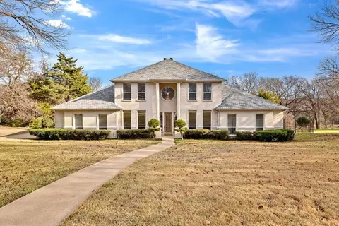 324 Rolling Oaks Rdg, Cedar Hill, TX 75104