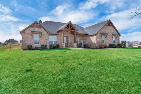 2037 Pinnell Pr, Weatherford, TX 76088