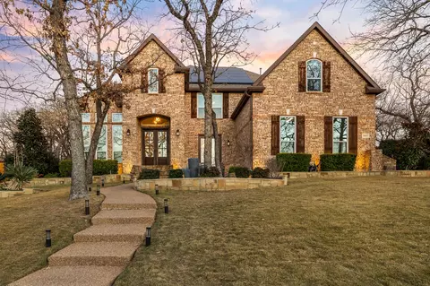 901 Briar Ridge Dr, Keller, TX 76248