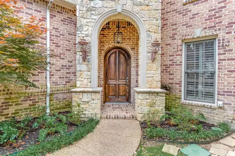 13 Cochran Oaks Ln, Dallas, TX 75220