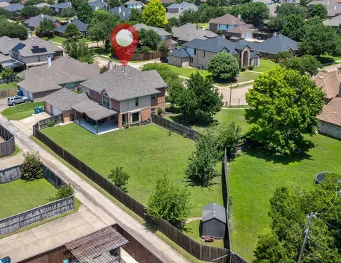 7305 Meadowwood Dr, Rowlett, TX 75089