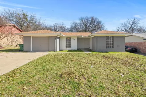 1109 Neptune Dr, Cedar Hill, TX 75104