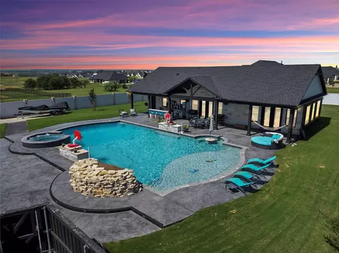 12012 Bella Vino Dr, Fort Worth, TX 76126