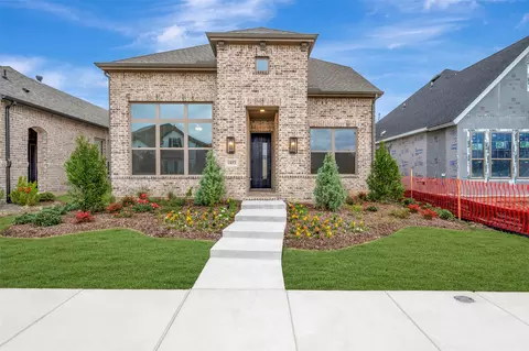 1853 Lightner Rd, Van Alstyne, TX 75495