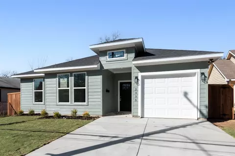 2335 Macon St, Dallas, TX 75215