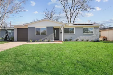 2903 Lowell Dr, Irving, TX 75062