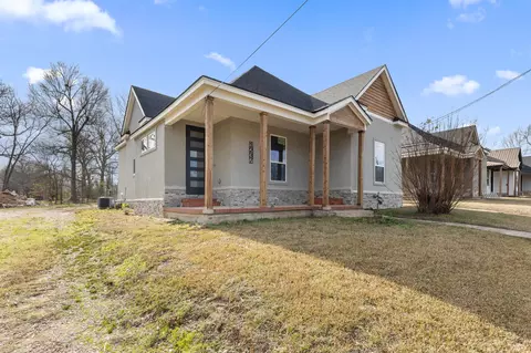 1237 Bonham St, Paris, TX 75460