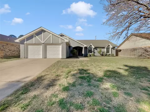 3902 San Miguel Ct, Arlington, TX 76016