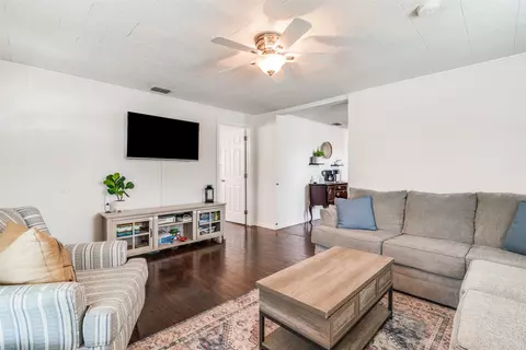 113 Caddo St, Nevada, TX 75173