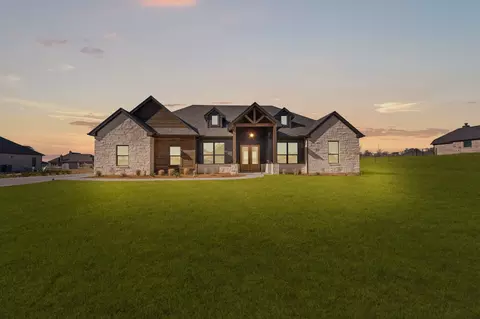 417 Collum Vw, Azle, TX 76020